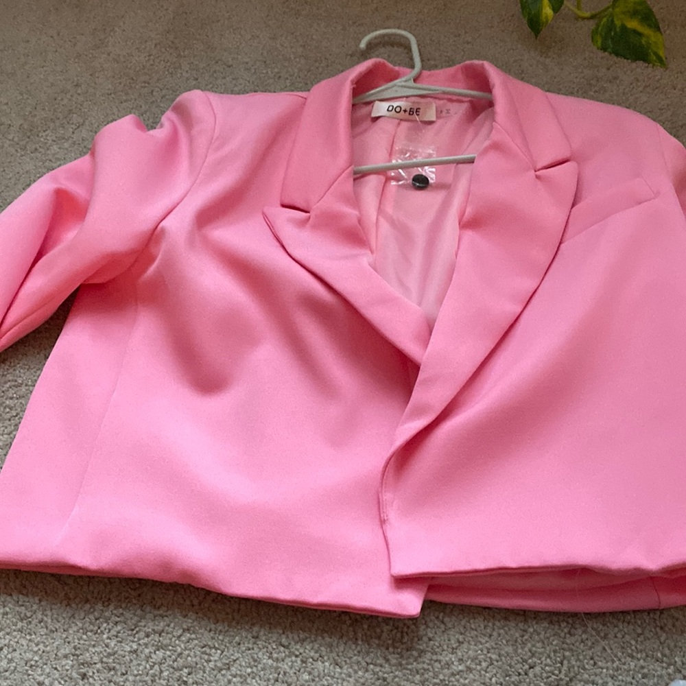 PinkCropped Blazer !